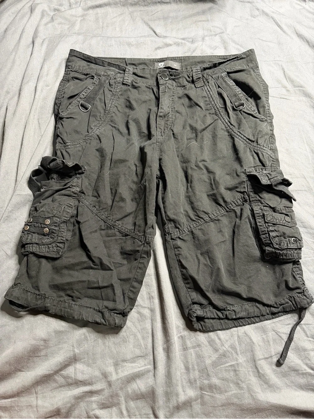 Men's Cargo Shorts in Black — Multi-Pocket Utility Design